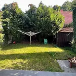 Unterkunft Fuer Familien Und Gruppen In Seenaehe Mit Garten